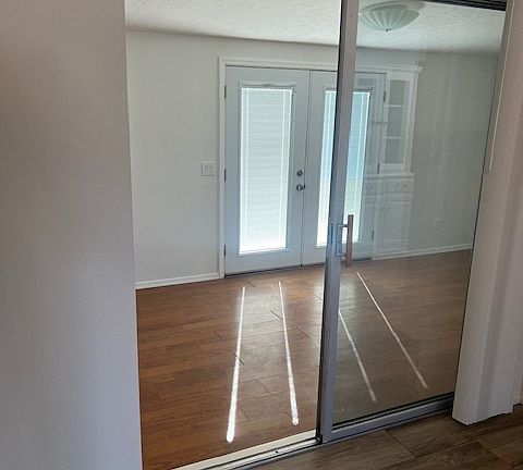 5th image of 6057 E Duncan St