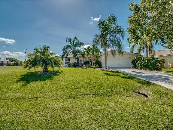 3rd image of 1808 SW 49th Ter