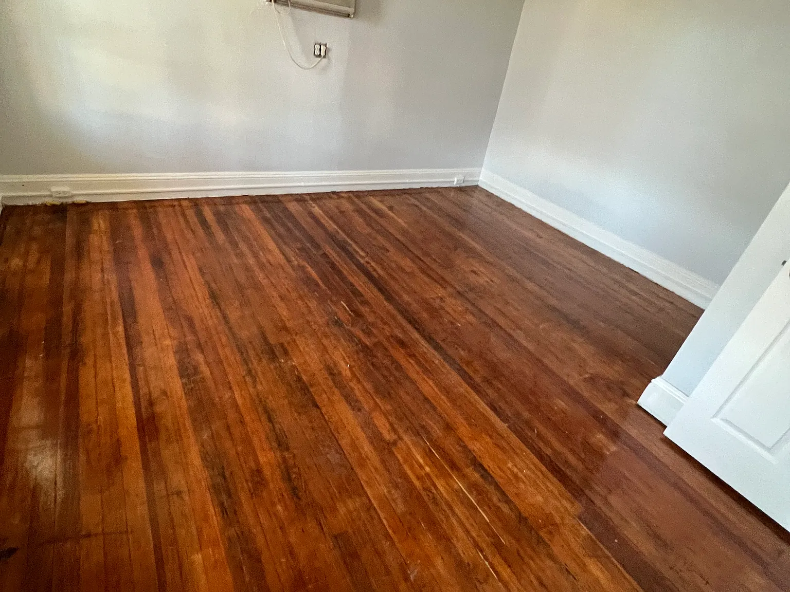 4 bed, 1400 sqft, $3,200 — Photo 3