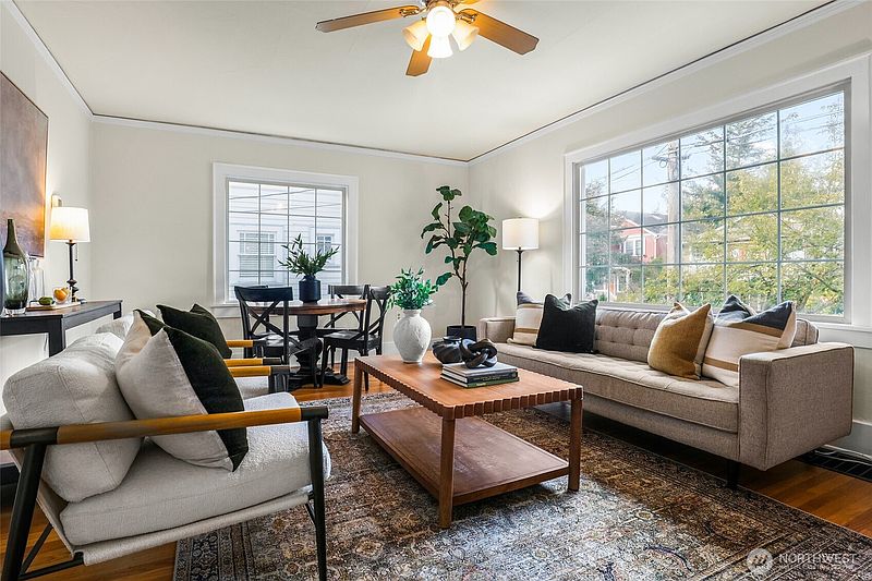 4th image of 4814 36th Avenue NE