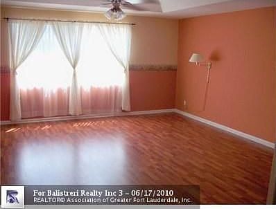 5th image of 11980 Glenmore Dr