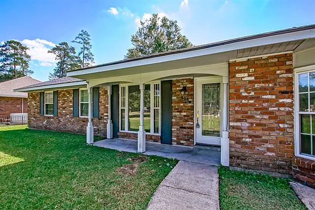308 Robin Hood Dr — Photo 3