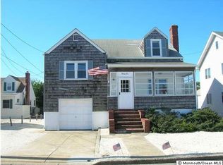 22 Elizabeth Ave, Lavallette, NJ 08735