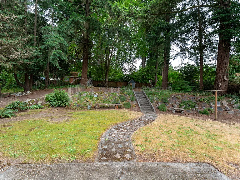 13033 27th Ave NE — Photo 14