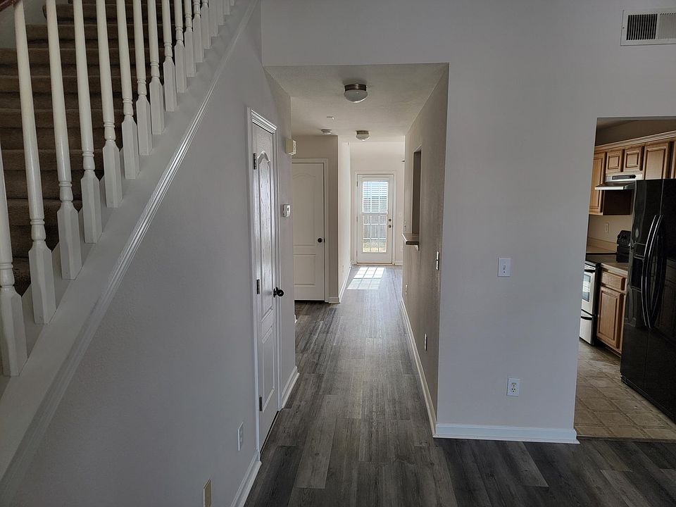 1st image of 6565 White Walnut Way