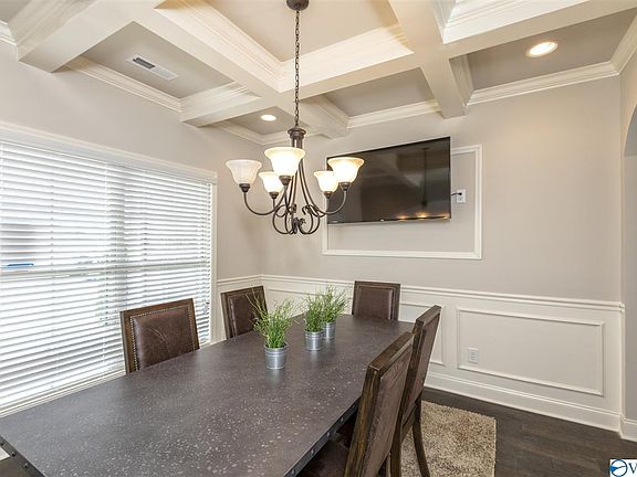 4th image of 811 Chesire Cove Ln