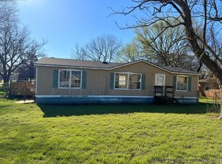 111 W Bryan Ave, Calera, OK 74730