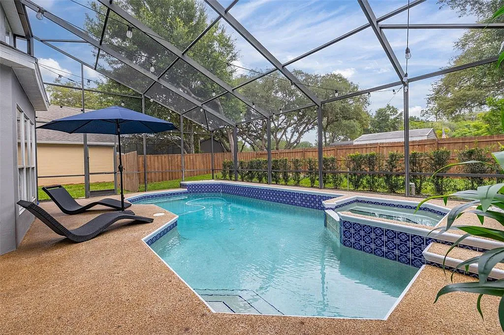5 bed, 3.5 bath, 3242 sqft, $4,750 — Photo 3