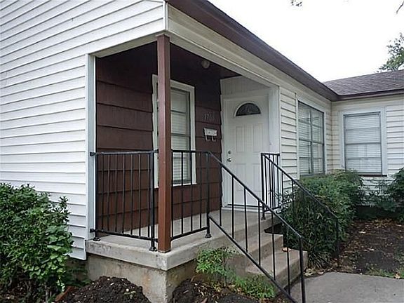 2nd image of 1700 Hilltop Dr