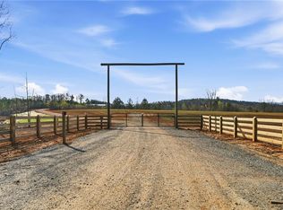 1927 Leeches Rd, Ellijay, GA 30540