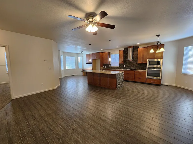 1344 Guiness Way — Photo 7