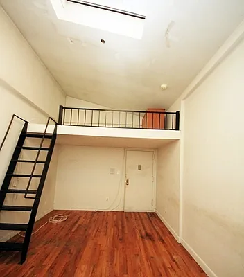 Rented by Wave Real Estate Group | media 2