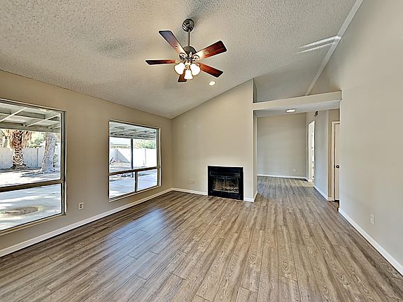 3rd image of 3657 W Laredo St