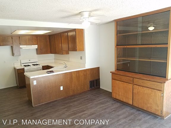 3rd image of 6350 Mockingbird St