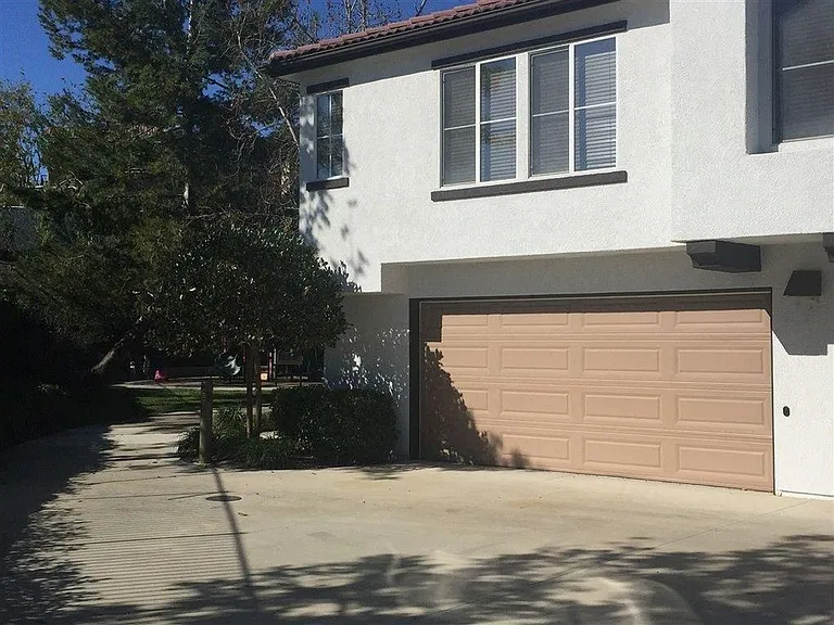 5005 Codorniz Way — Photo 13