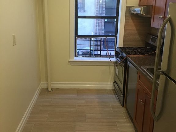 2nd image of 3516 31st Ave