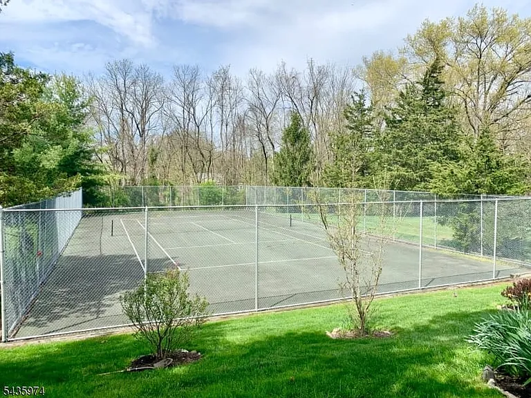 305 Marten Rd — Photo 31