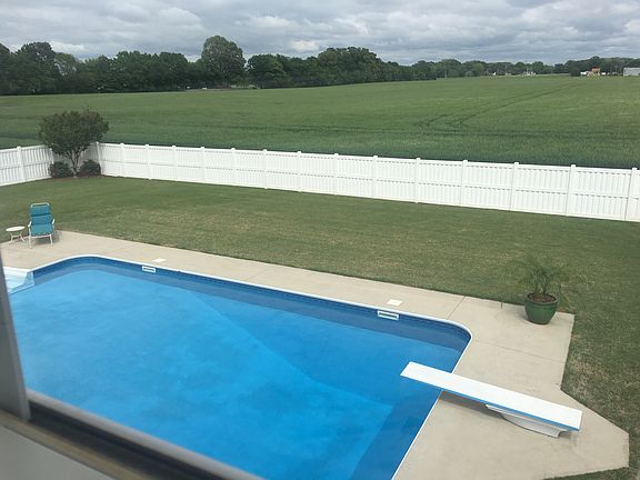 4th image of 1709 Brentwood