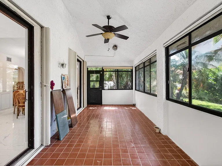 7865 La Mirada Dr — Photo 28