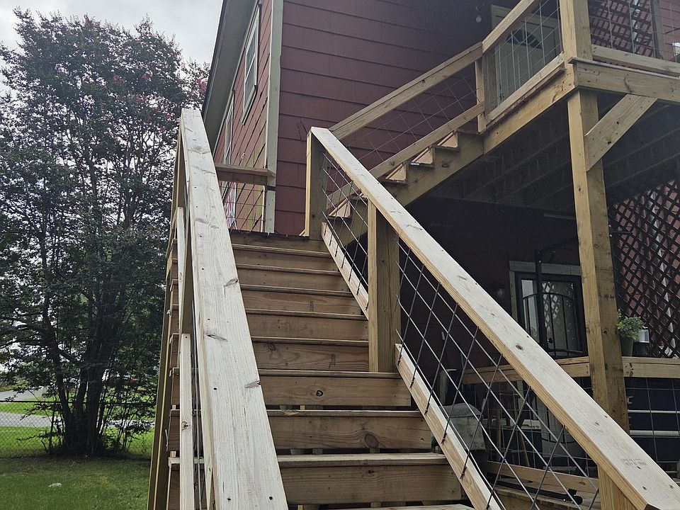 1st image of 800 Lewis St #B