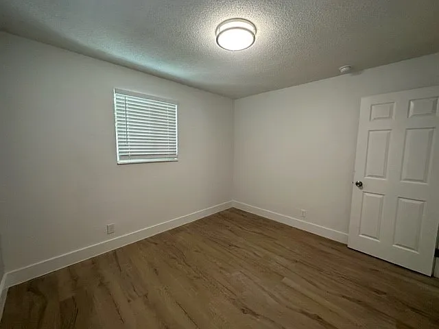 5911 NE 18th Ave — Photo 17