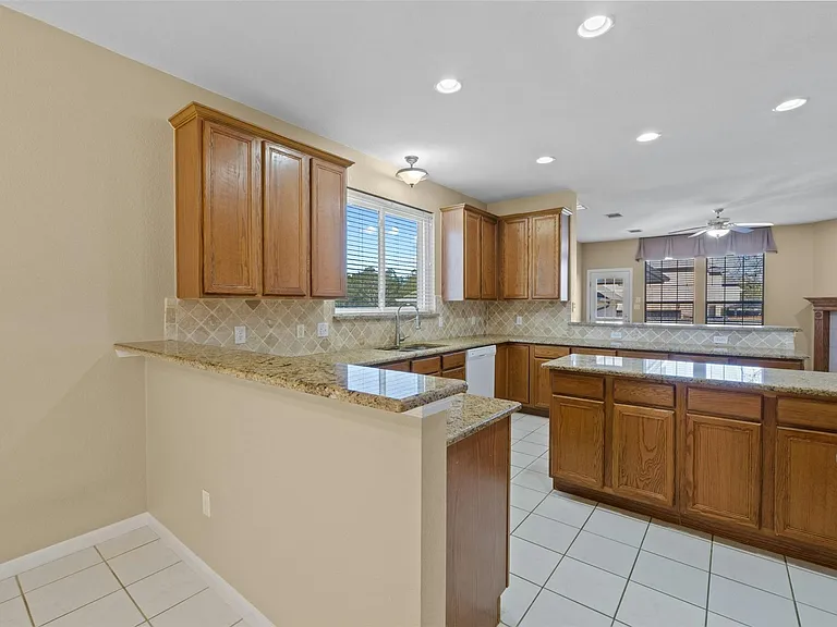1001 Chickory Ct — Photo 7