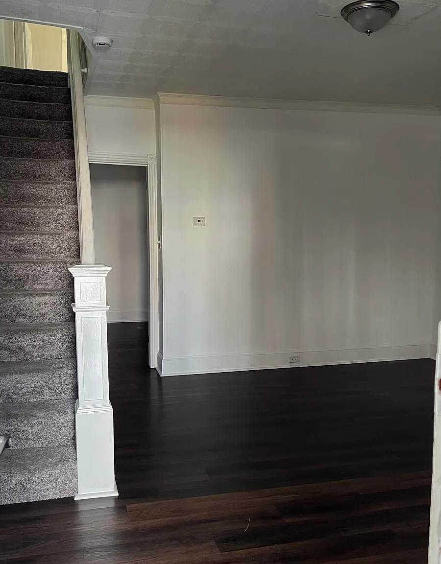 3 bed, 1.5 bath, 1500 sqft, $1,870 — Photo 1