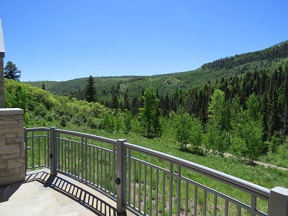 3rd image of 6889 Capitol Creek Rd