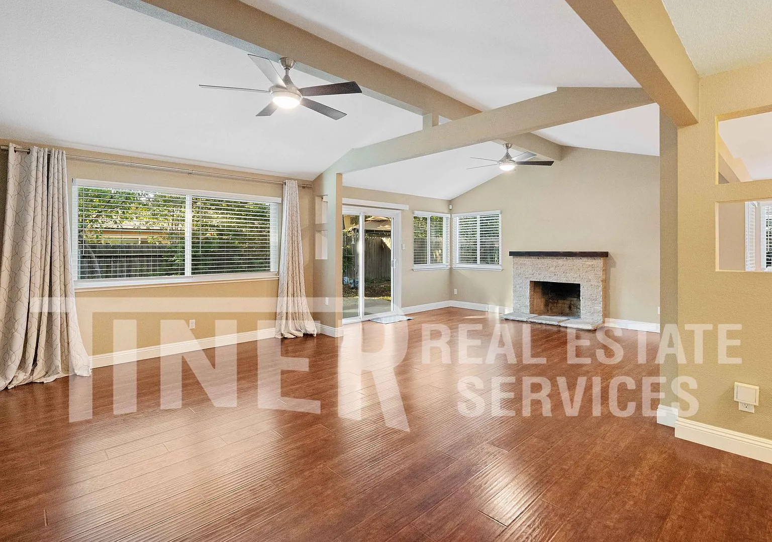 9259 Medallion Way - Tier 2 - Rosemont Home with Modern Updates — Photo 3