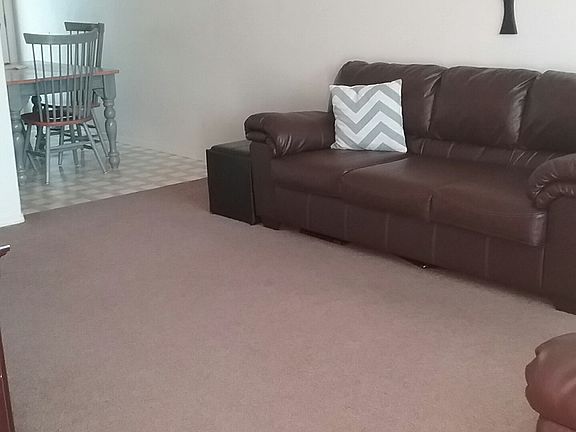 2nd image of 2242 Hillcrest Dr