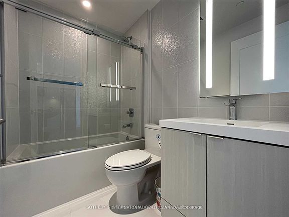 5th image of 585 Bloor St E #2619