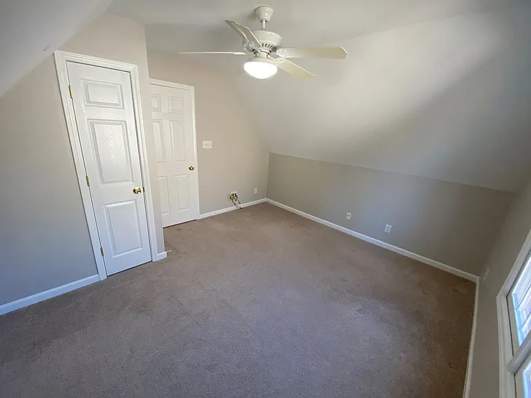 102 College Ave — Photo 29