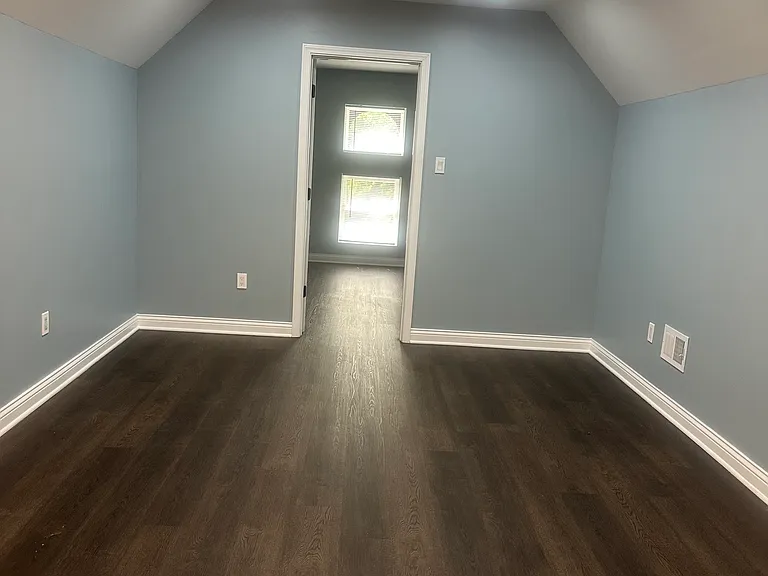 5313 S May St — Photo 20