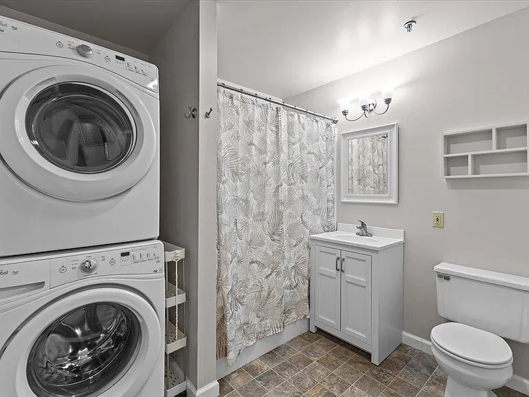 340 Hildred Dr — Photo 28