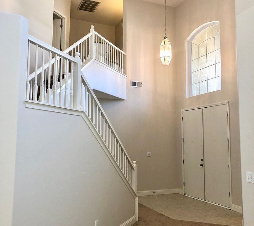 1st image of 2793 E Niles Ave