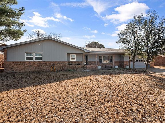 4th image of 214 Wood Cir