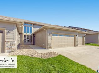 3921 E Iron Bridge Pl, Sioux Falls, SD 57108