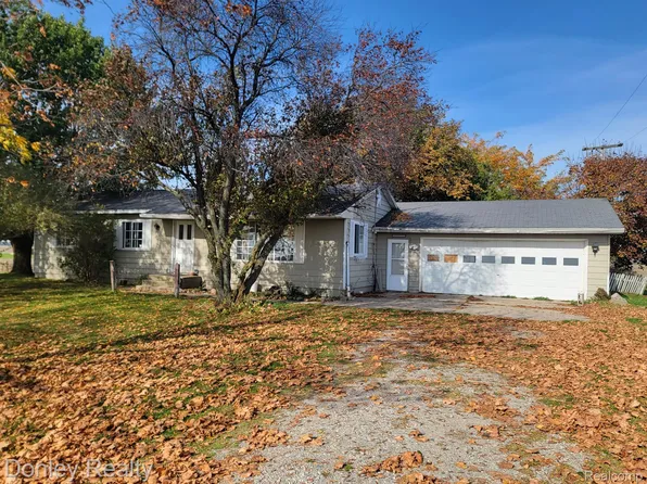 4750 Elmwood Rd, Akron, MI 48701