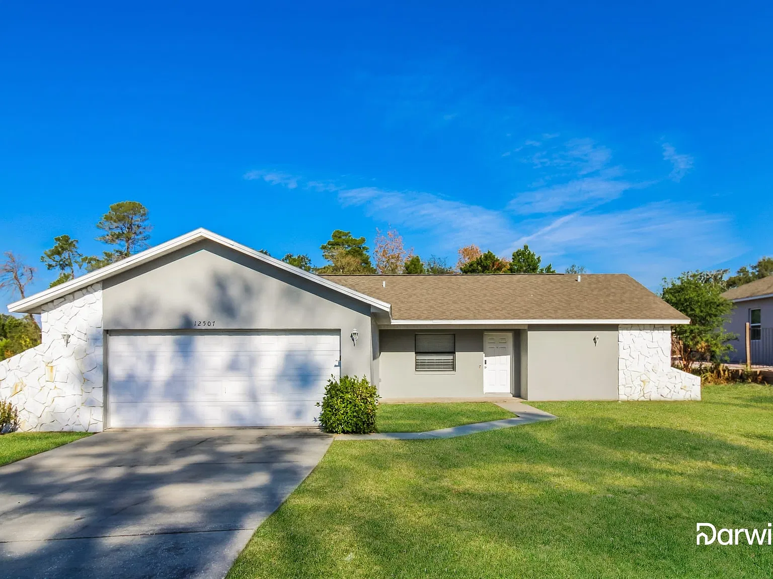 3 bed, 2.0 bath, 1500 sqft, $1,895 — Photo 1