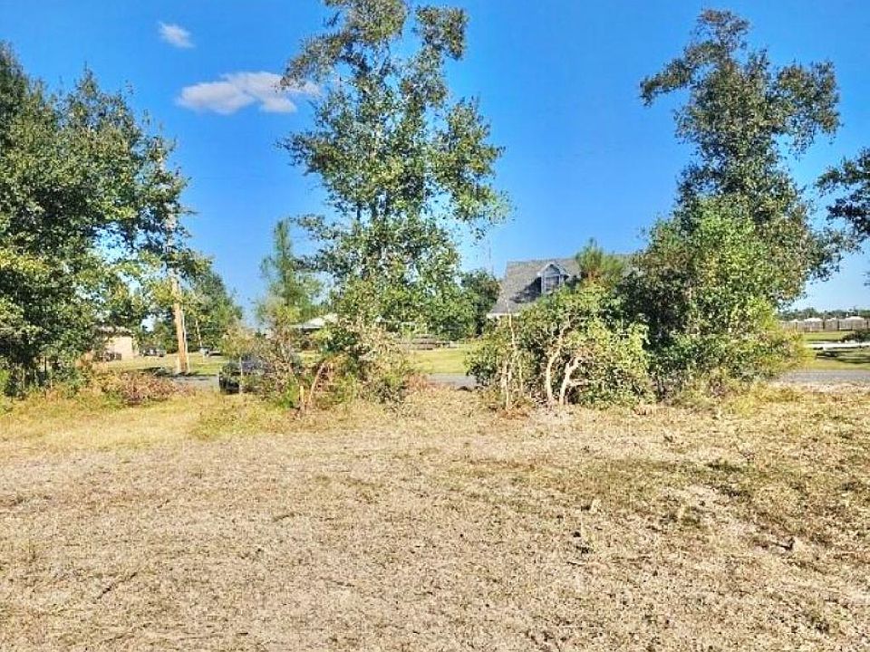 2nd image of 3536 Woodland Dr