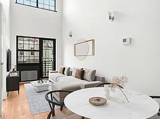 39 Troutman St #2B, Brooklyn, NY 11206