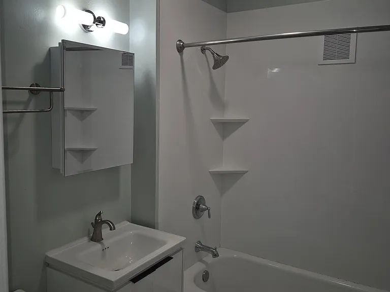 1047 E Gorham St #1 — Photo 5