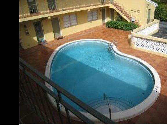 5th image of 115 Calabria Ave APT 6