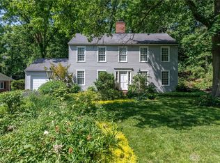 501 Sweetwood Ln, Oakwood, OH 45419