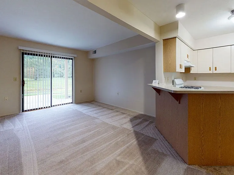 Trillium Pointe Apartment Homes — Photo 11