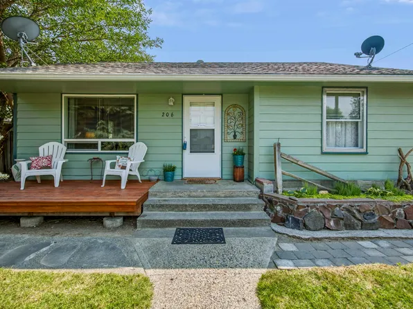 206 E 14th Ave, Kennewick, WA 99337