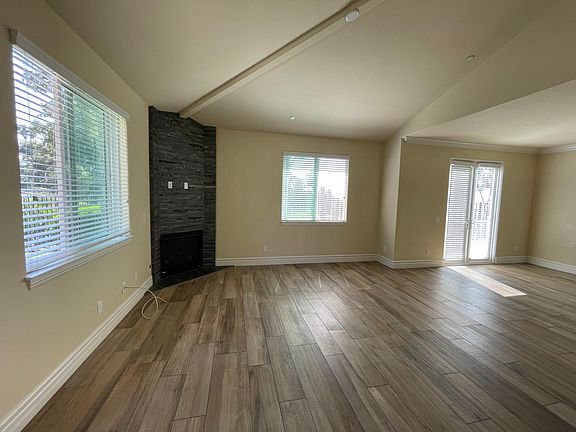 3rd image of 2147 Jackam Way