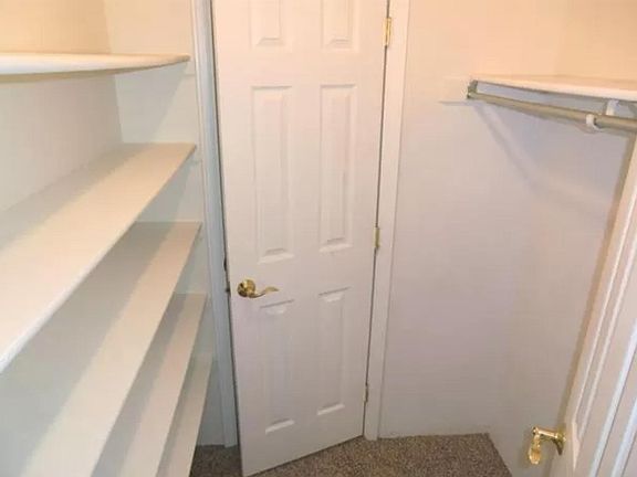 walk-in closet