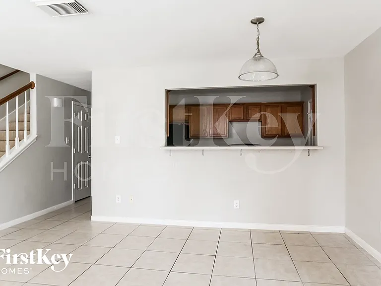 2935 La Estancia Ln — Photo 4