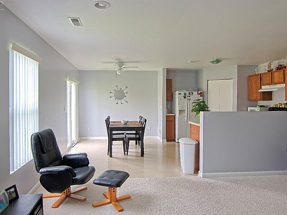 5th image of 7461 Wren Dr